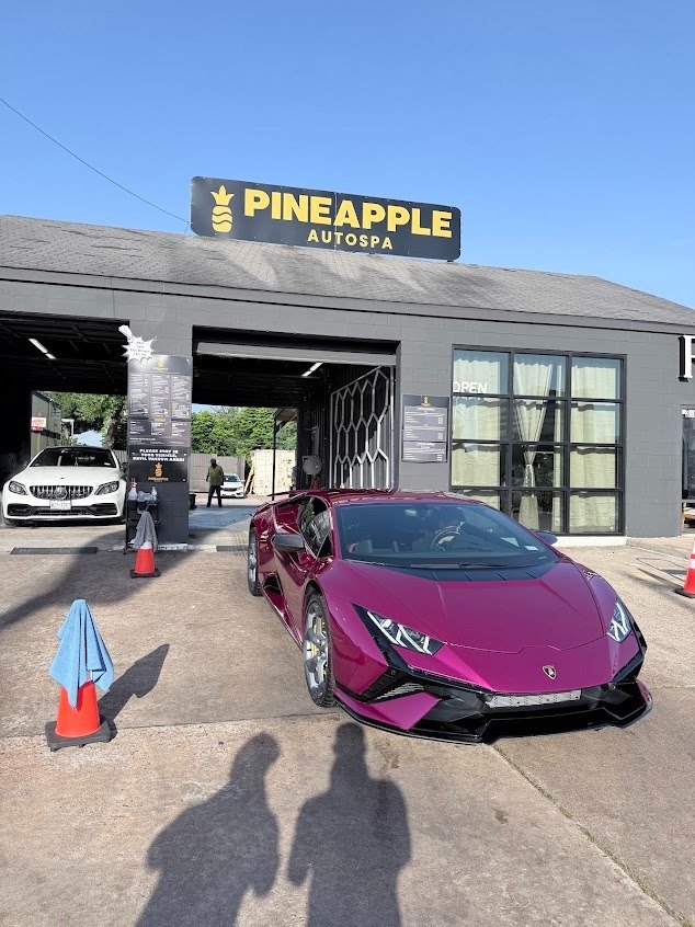 Lamborghini Huracán with corrected, glossy paint at Pineapple Autospa
