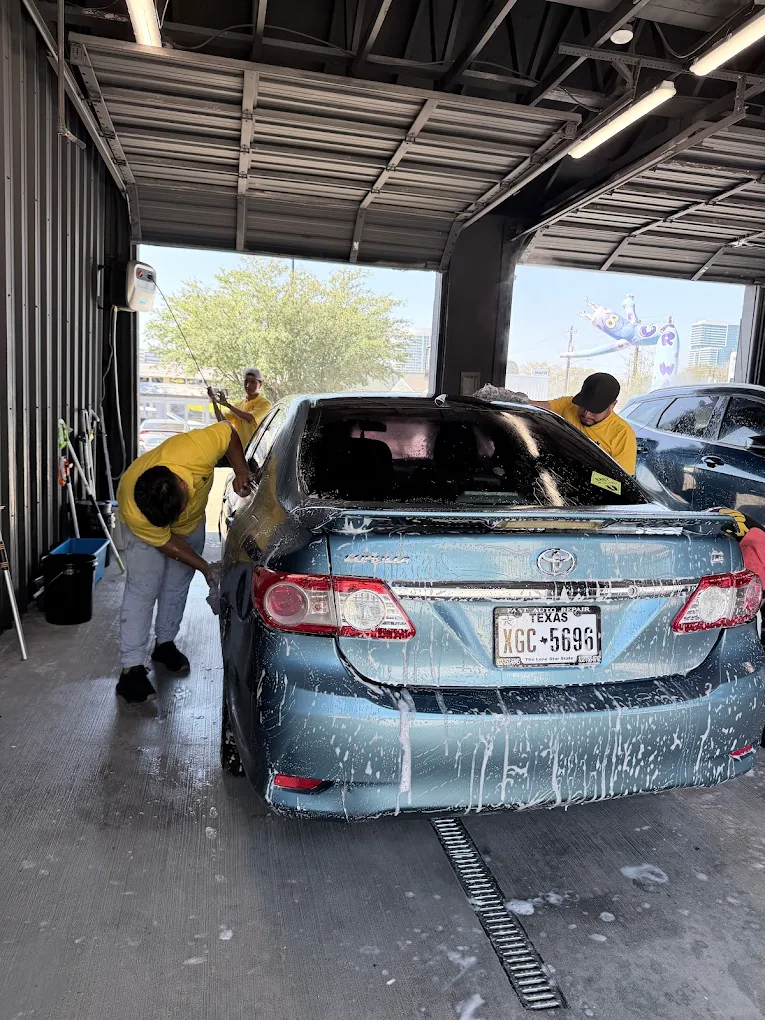 Vehicle detailing service